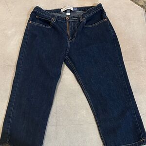 GAP Women's Dark Blue capri jeans
